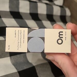 Om organics clarity skincare oil